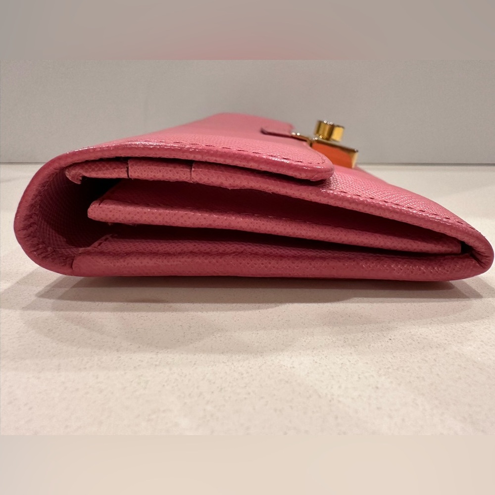 !!Sold!! PRADA SAFFIANO Lock Wallet NWOT - Picture 14 of 14